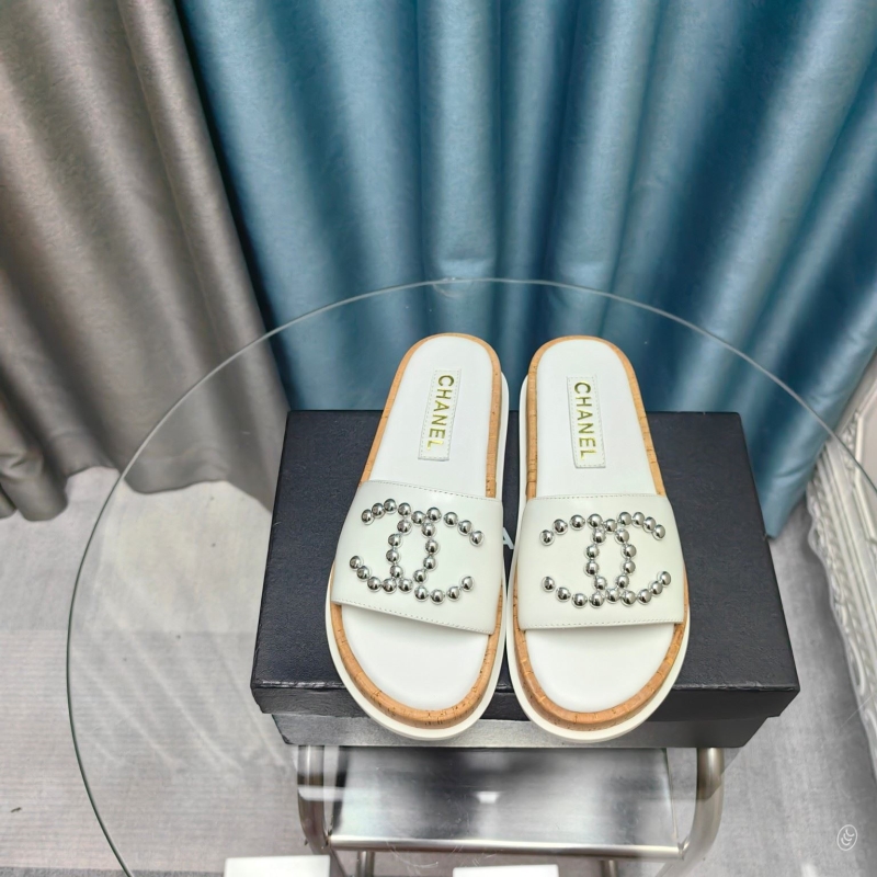 Ch*el slippers